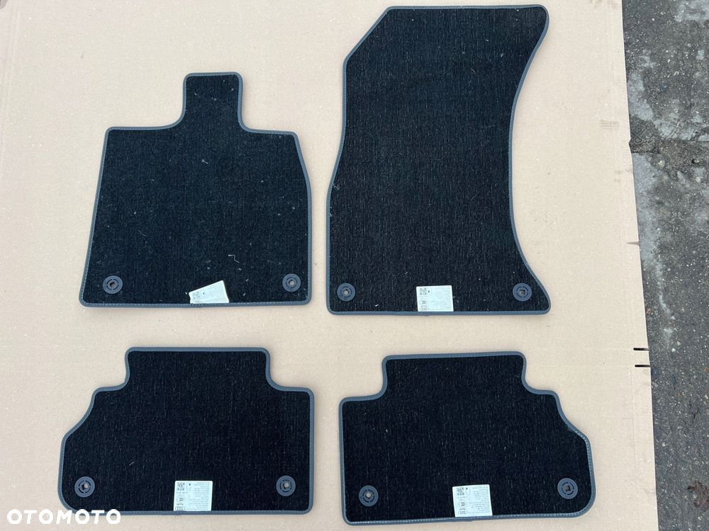 audi q5 80a zestaw dywaników materiałowych przód tył 80a864450a 80b863691a - 2