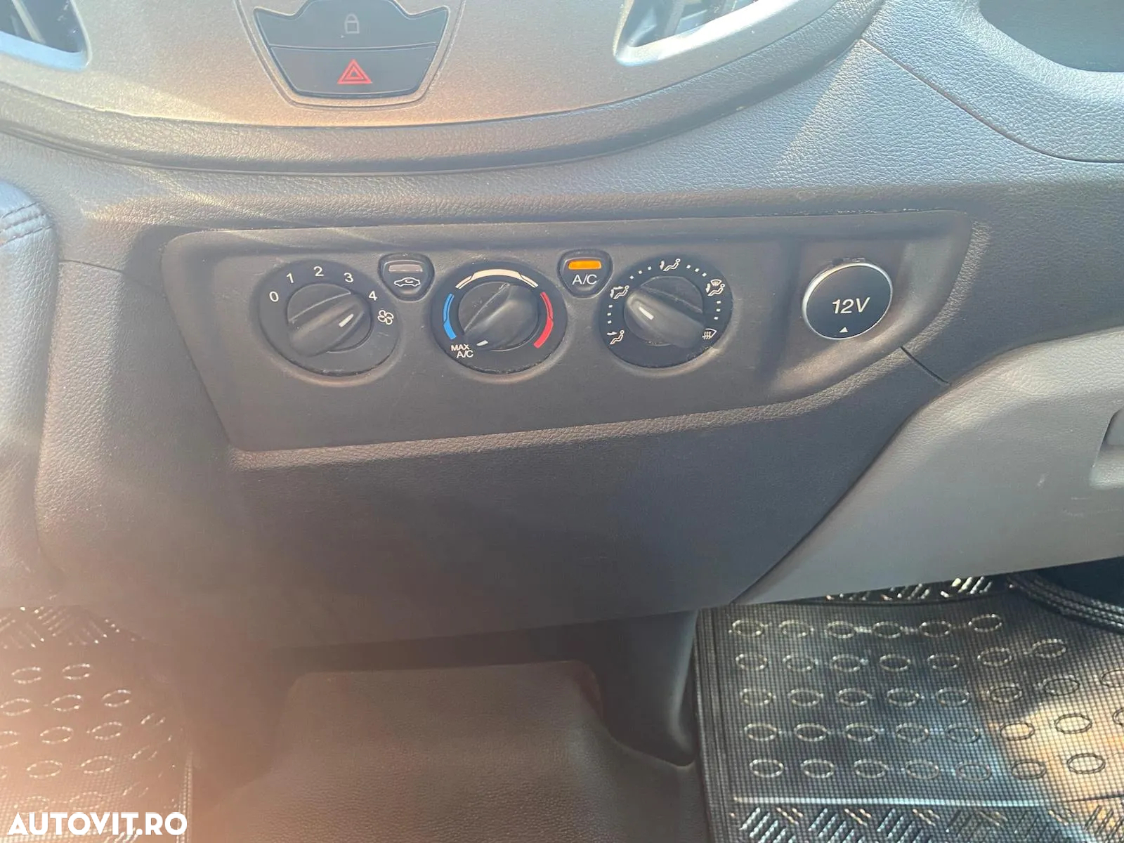 Ford TRANSIT - 12