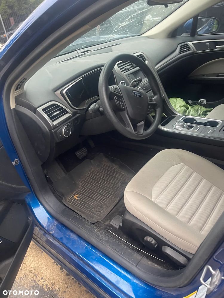 Ford Fusion - 5
