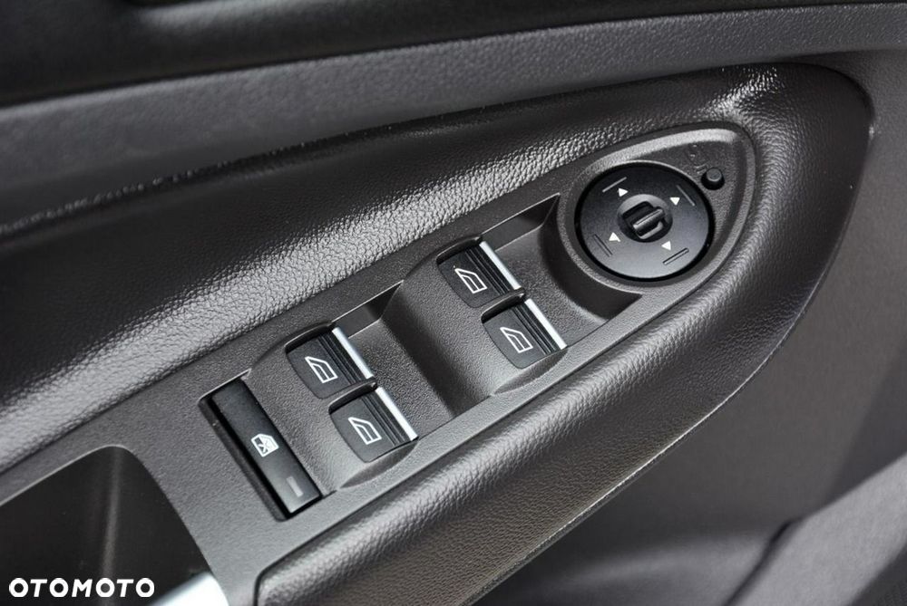 Ford Kuga 2.0 TDCi 4x4 Titanium - 33