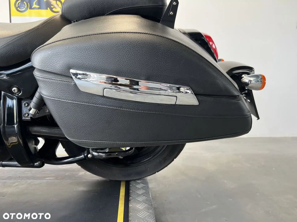 Suzuki Intruder - 9