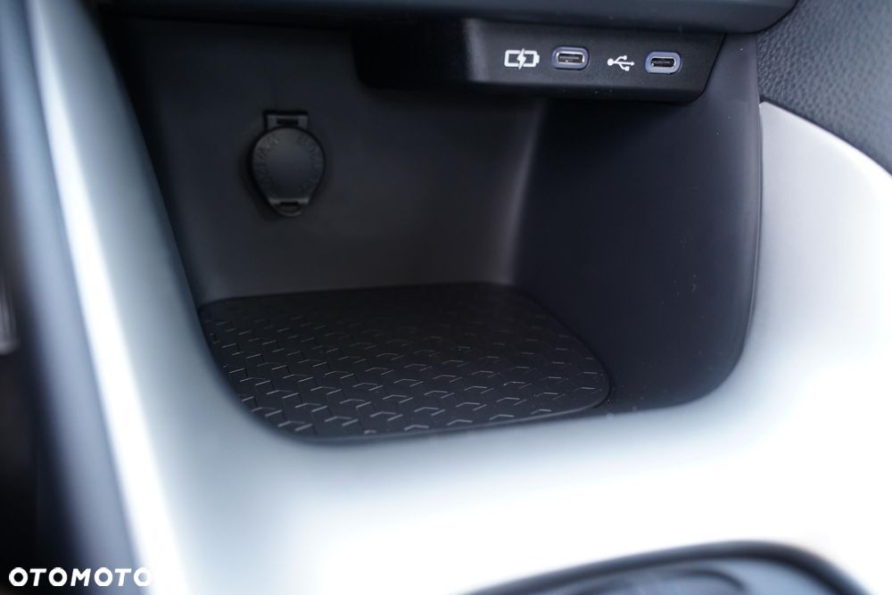 Toyota Yaris Hybrid 1.5 Comfort - 22
