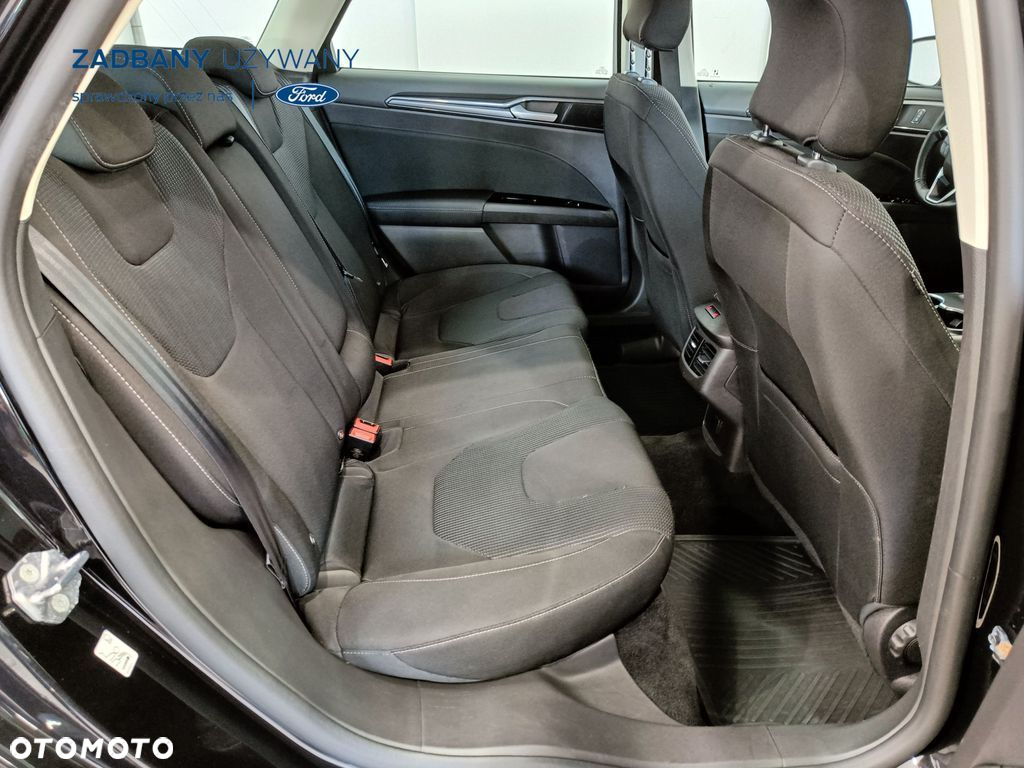 Ford Mondeo 2.0 Hybrid Titanium - 28