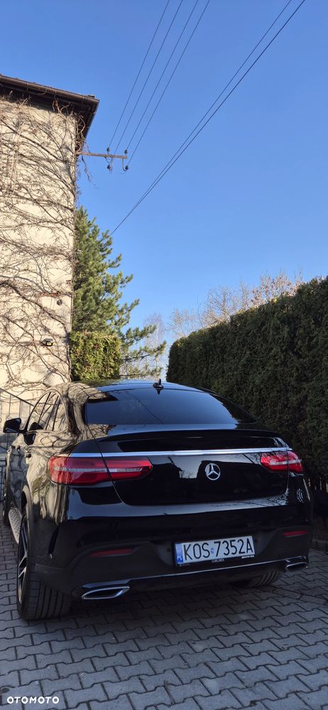 Mercedes-Benz GLE - 12