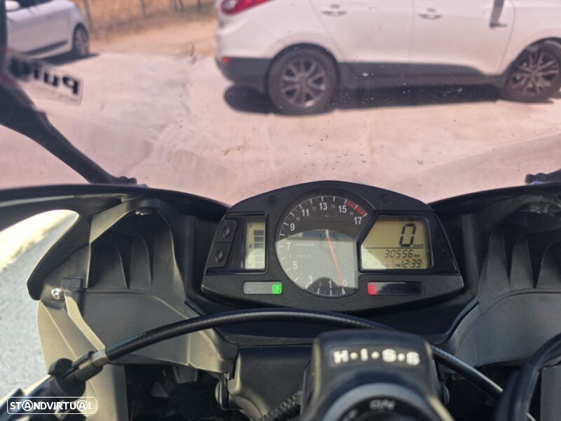 Honda CBR - 5