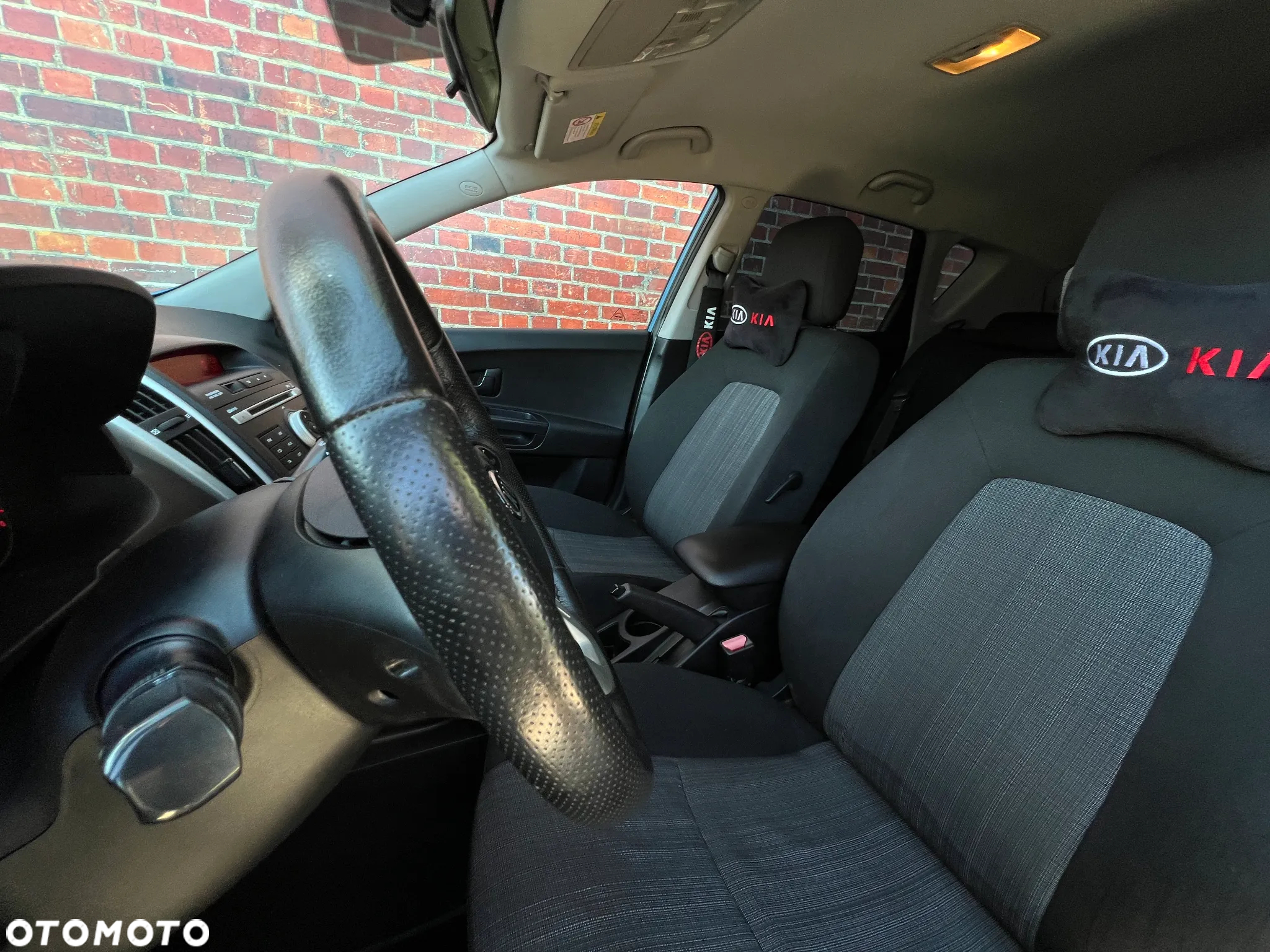 Kia Ceed - 13
