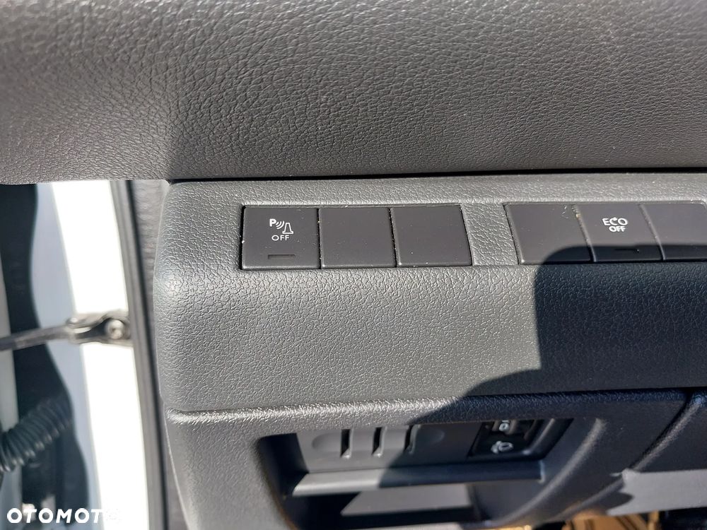 Peugeot 3008 HDi 150 Active - 15