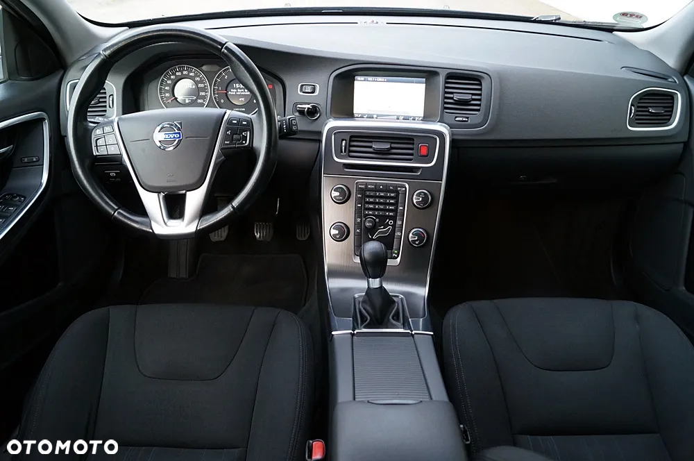 Volvo V60 - 25