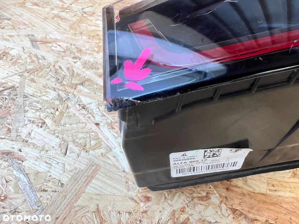 LAMPA TYLNA BLENDA w klapę Led ALFA ROMEO TONALE Europa 20925999 - 14