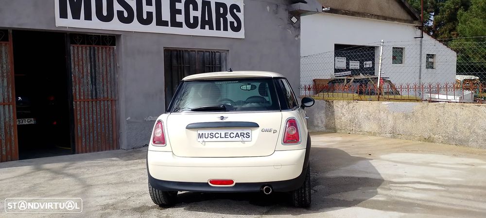 MINI 3 Portas One D - 3