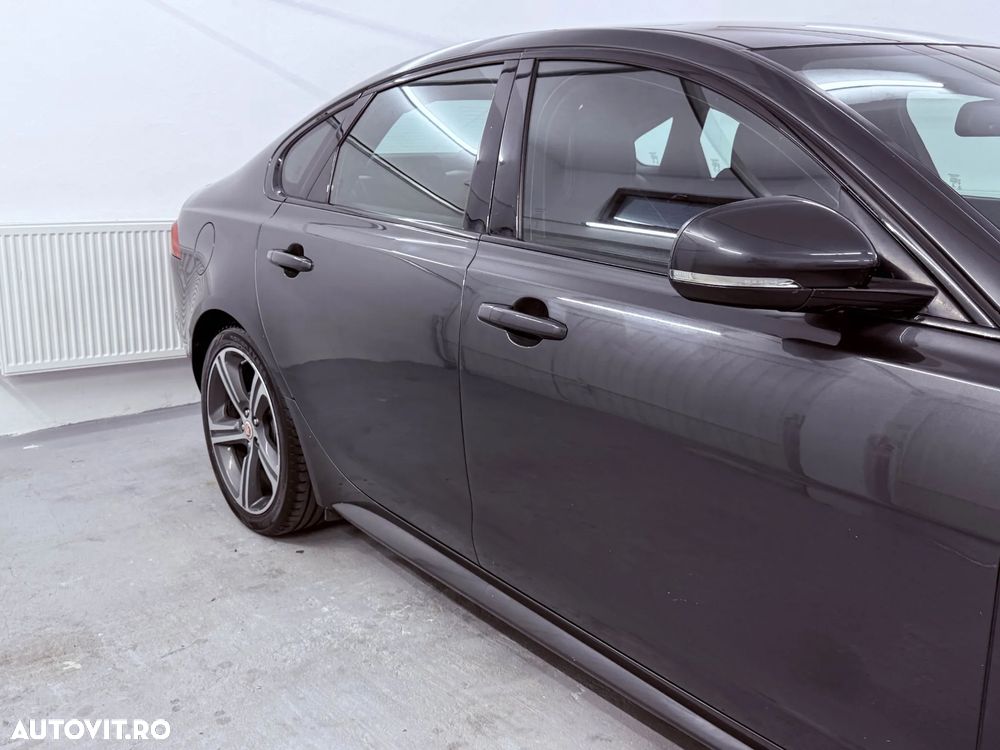 Jaguar XF E-Performance Aut. R-Sport - 35
