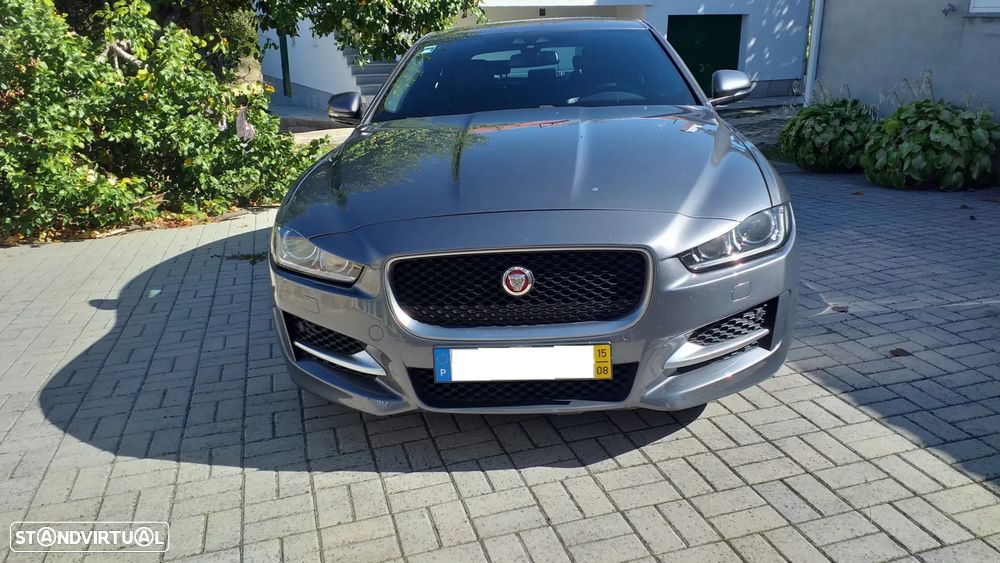 Jaguar XE 2.0 D R-Sport Aut. - 1