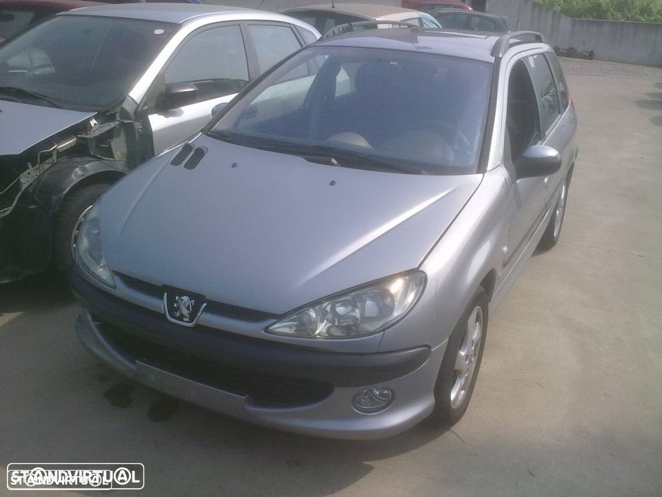 Traseira / Frente /Interior Peugeot 206 SW - 2