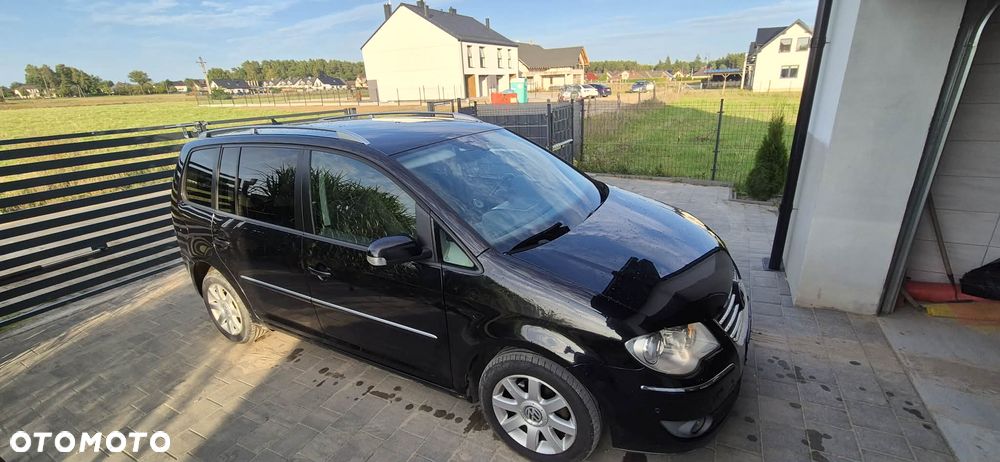 Volkswagen Touran 2.0 TDI Highline - 8