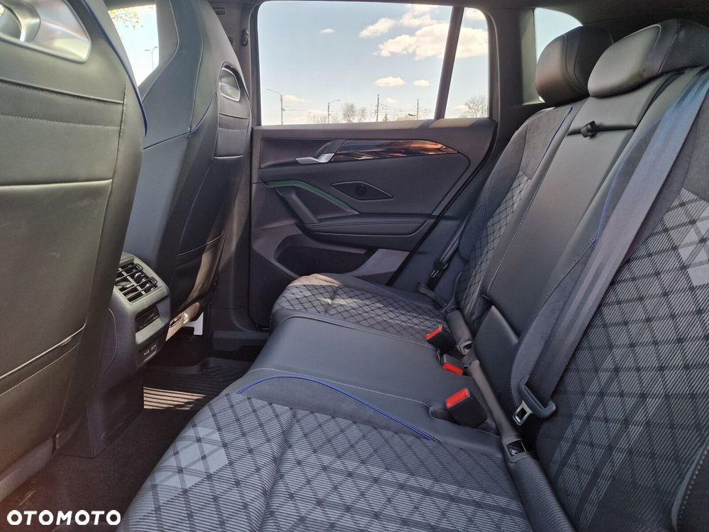 Volkswagen Tiguan - 13