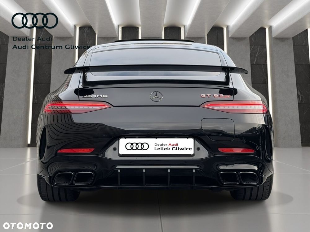 Mercedes-Benz AMG GT - 4