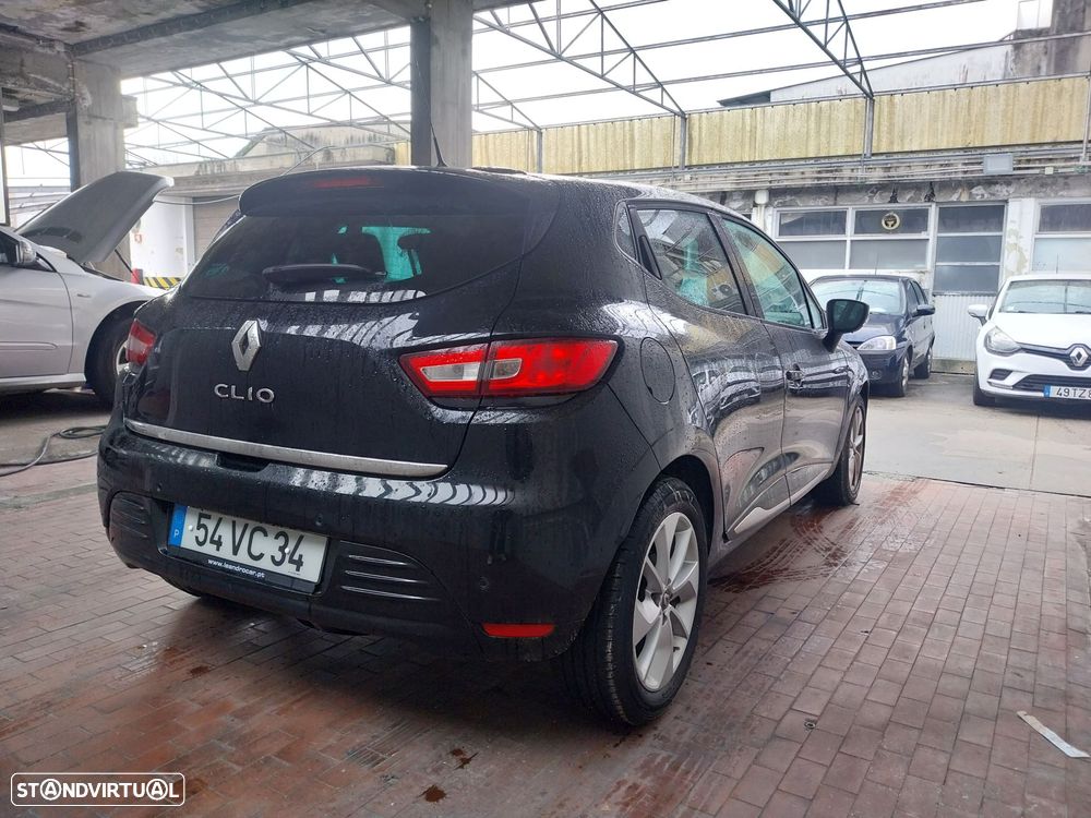 Renault Clio 0.9 TCe Limited - 11