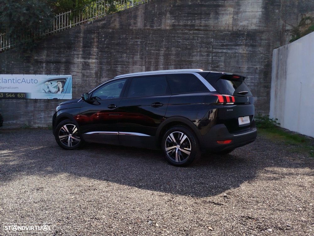 Peugeot 5008 1.2 PureTech Allure - 25