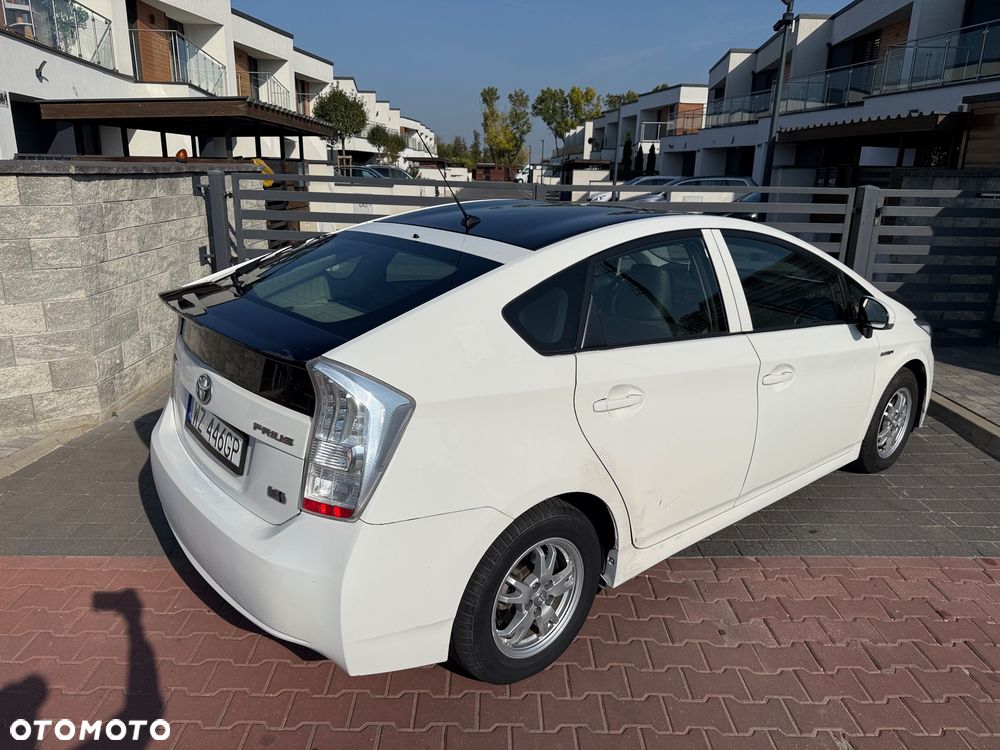 Toyota Prius - 10