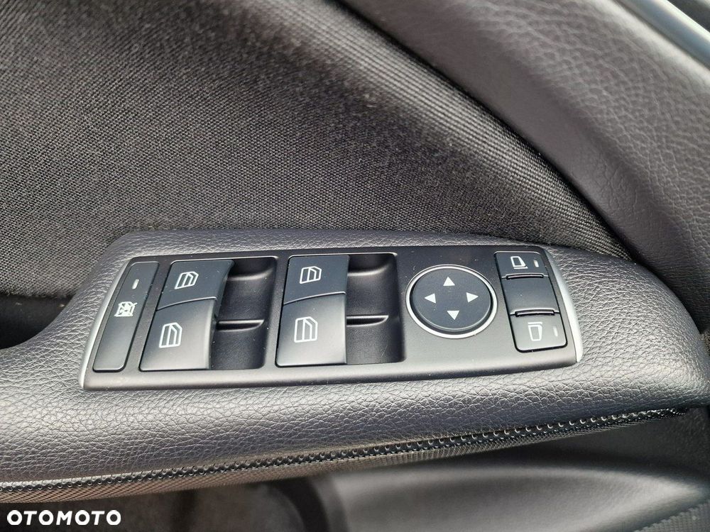 Mercedes-Benz Klasa A 180 Style - 38