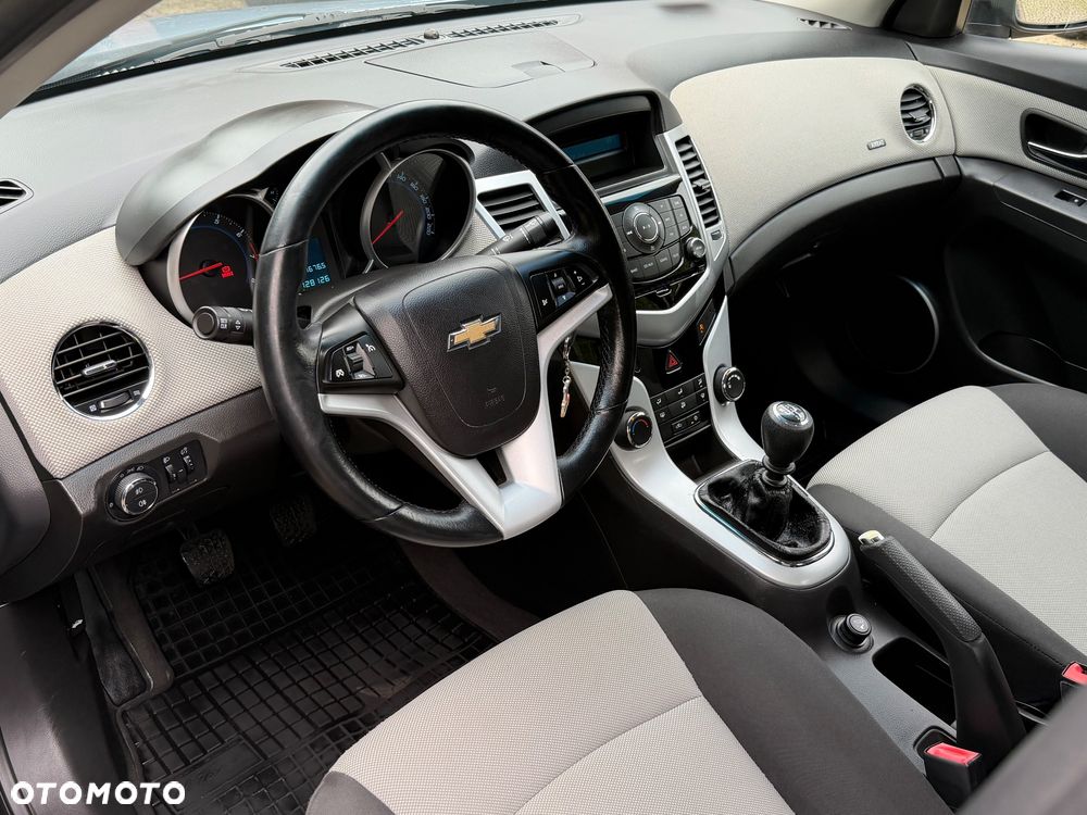 Chevrolet Cruze 1.6 - 14