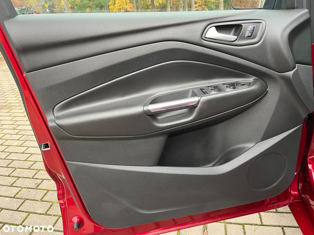 Ford Kuga 1.5 EcoBoost 2x4 ST-Line - 22