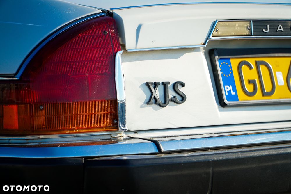 Jaguar XJS - 12