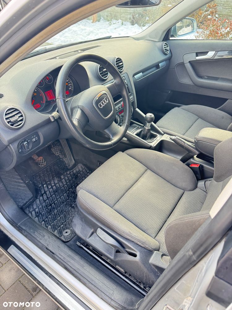 Audi A3 Sportback 1.9 TDI DPF Ambiente - 5