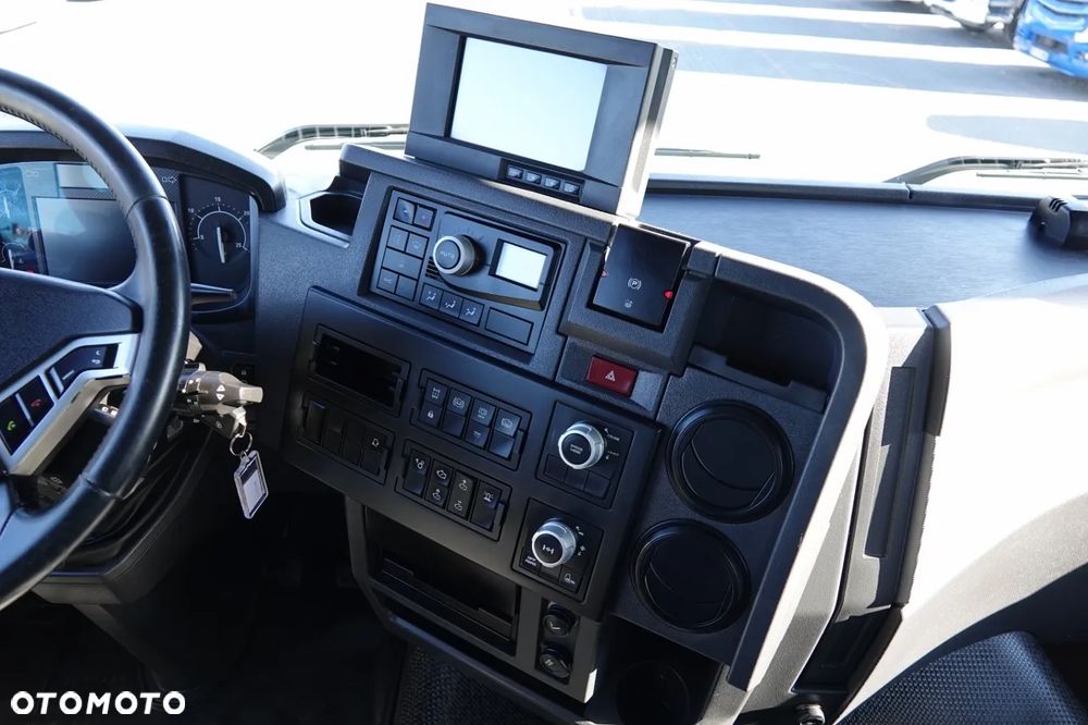 Renault C 430 / 8x4 / SKRZYNIOWY 7 M + HDS PALFINGER 33002 -wysów: 14,5 M / UDŹWIG 9800 KG / STEROWANIE RADIOWE / ROTATOR / EURO 6 - 31