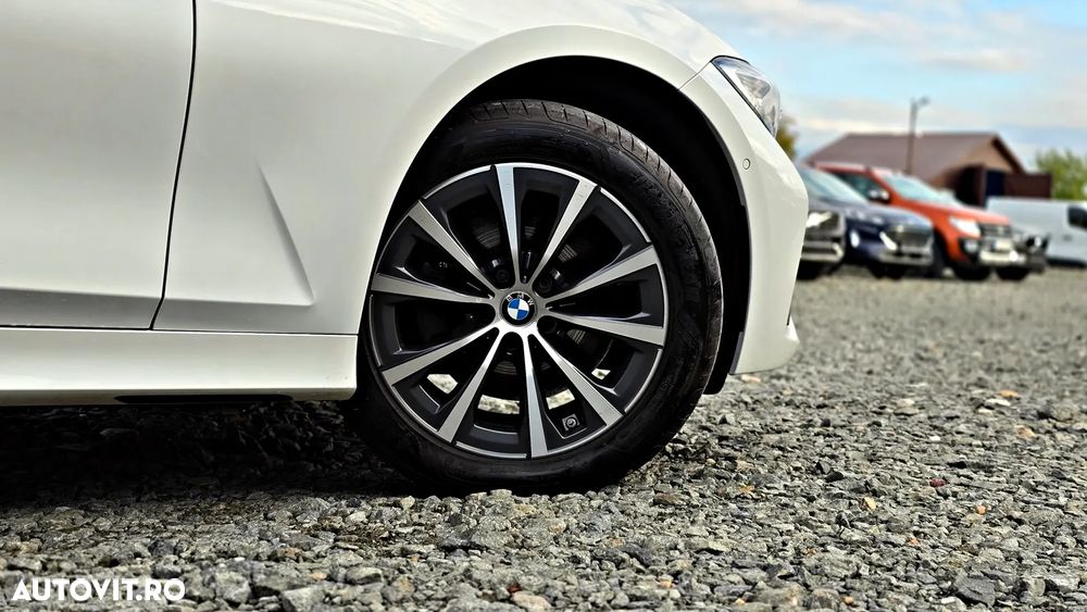 BMW Seria 3 320d AT MHEV - 30