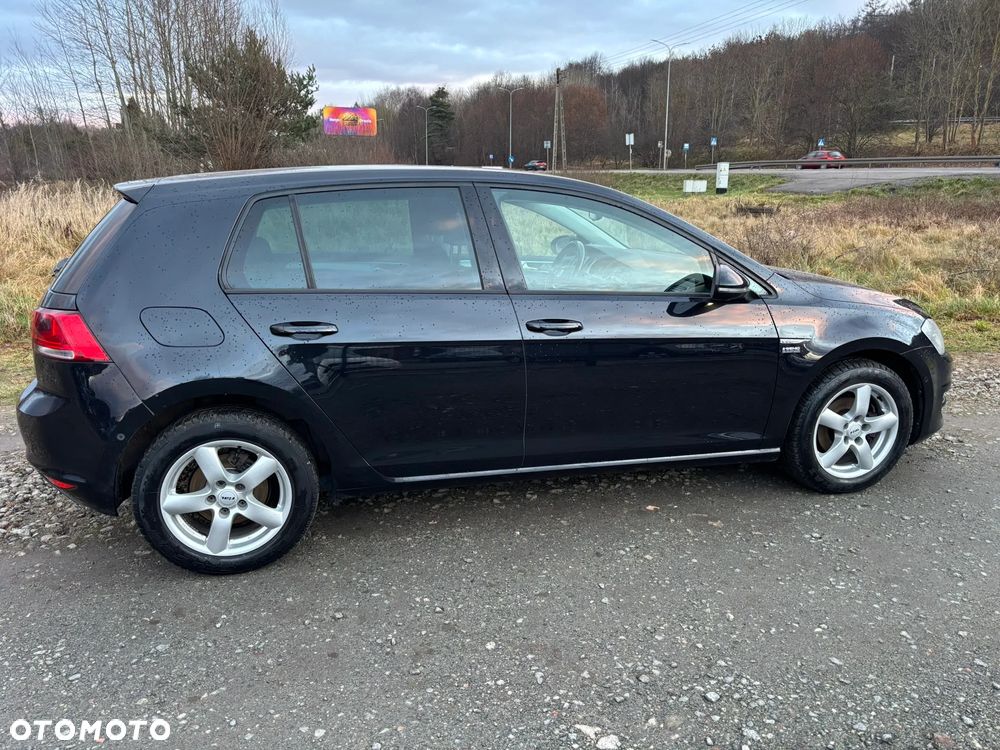 Volkswagen Golf 1.2 TSI BlueMotion Technology Cup - 33