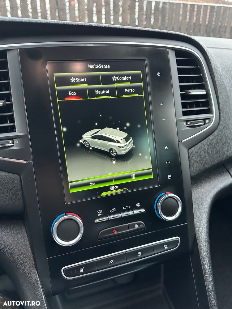 Renault Megane ENERGY dCi 130 BOSE EDITION - 32