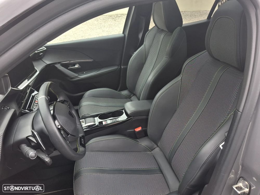 Peugeot 2008 1.2 PureTech GT Line EAT8 - 13