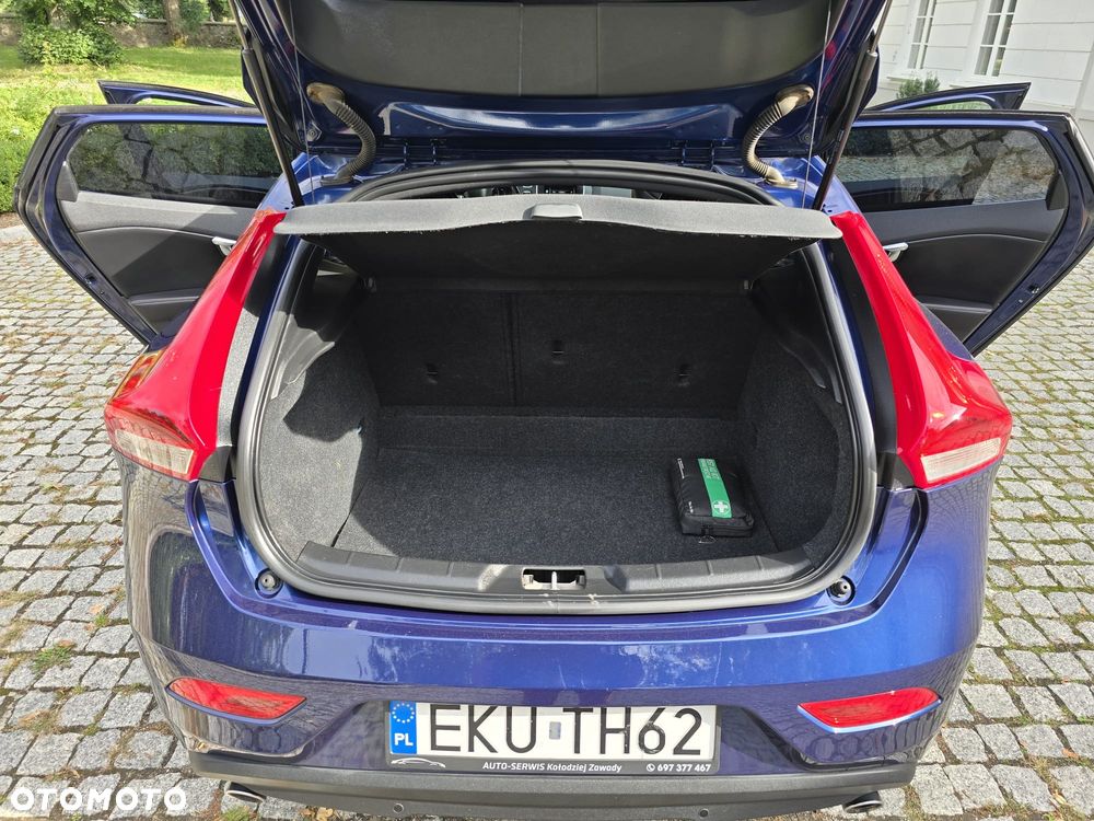 Volvo V40 D4 Ocean Race - 18
