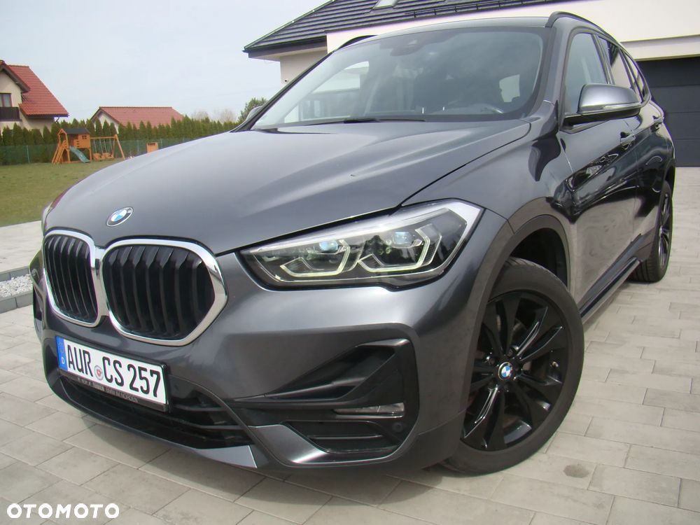 BMW X1 xDrive20d Sport Line - 4