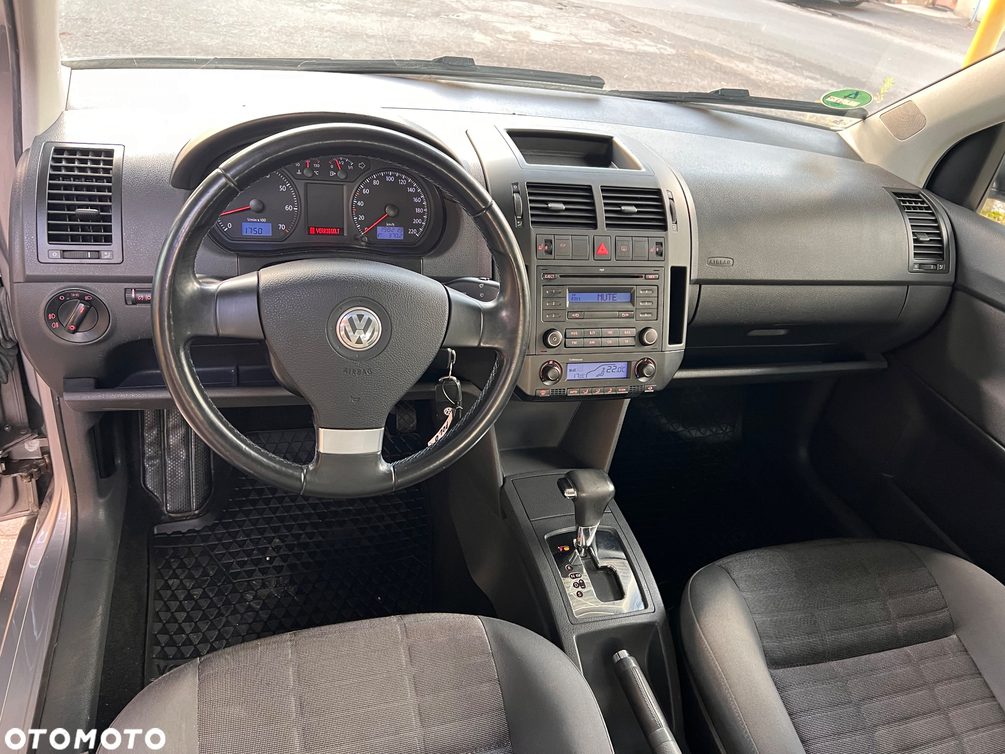 Volkswagen Polo 1.6 Automatik Comfortline - 6