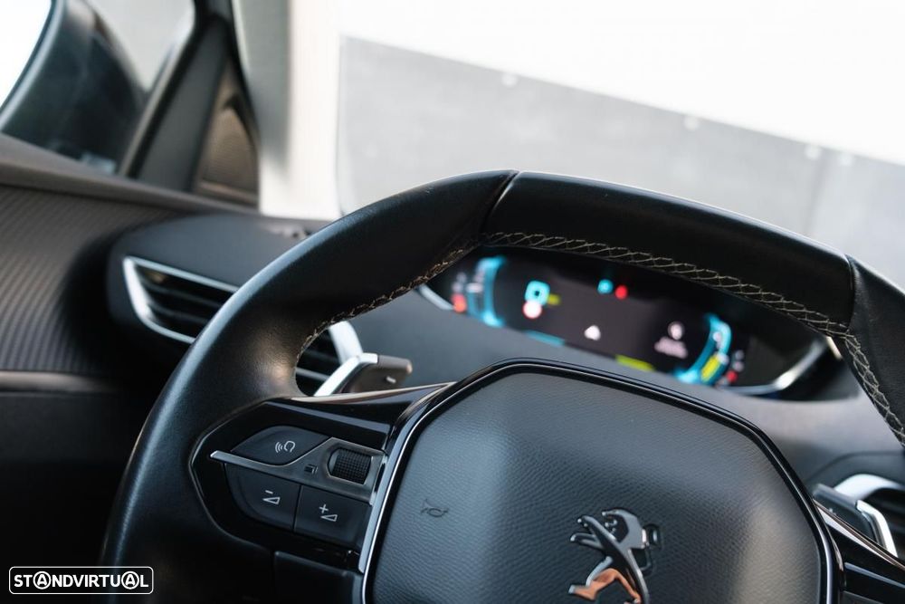 Peugeot 3008 225 e-EAT8 Allure - 17