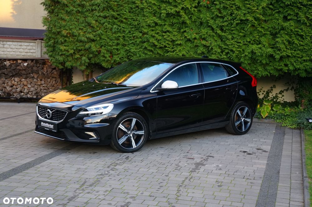 Volvo V40 D3 Drive-E R-Design Momentum - 12