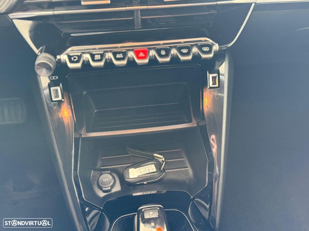 Peugeot e-2008 50 kWh Active Pack - 10