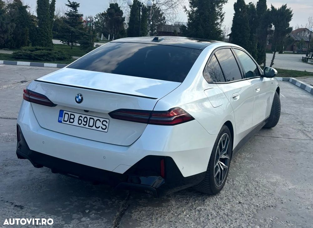 BMW Seria 5 520i Aut. - 7
