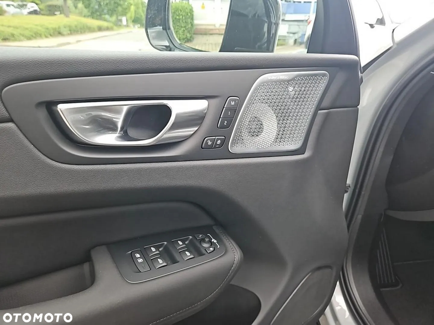 Volvo XC 60 B5 B AWD Ultra Black Edition - 25