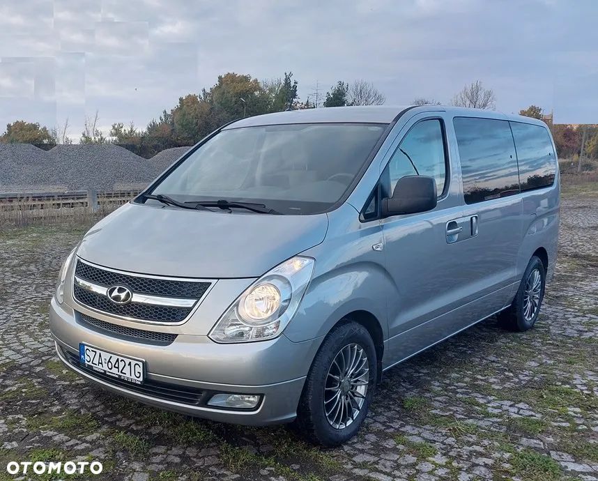 Hyundai H-1 2.5 CRDi Travel Premium - 1