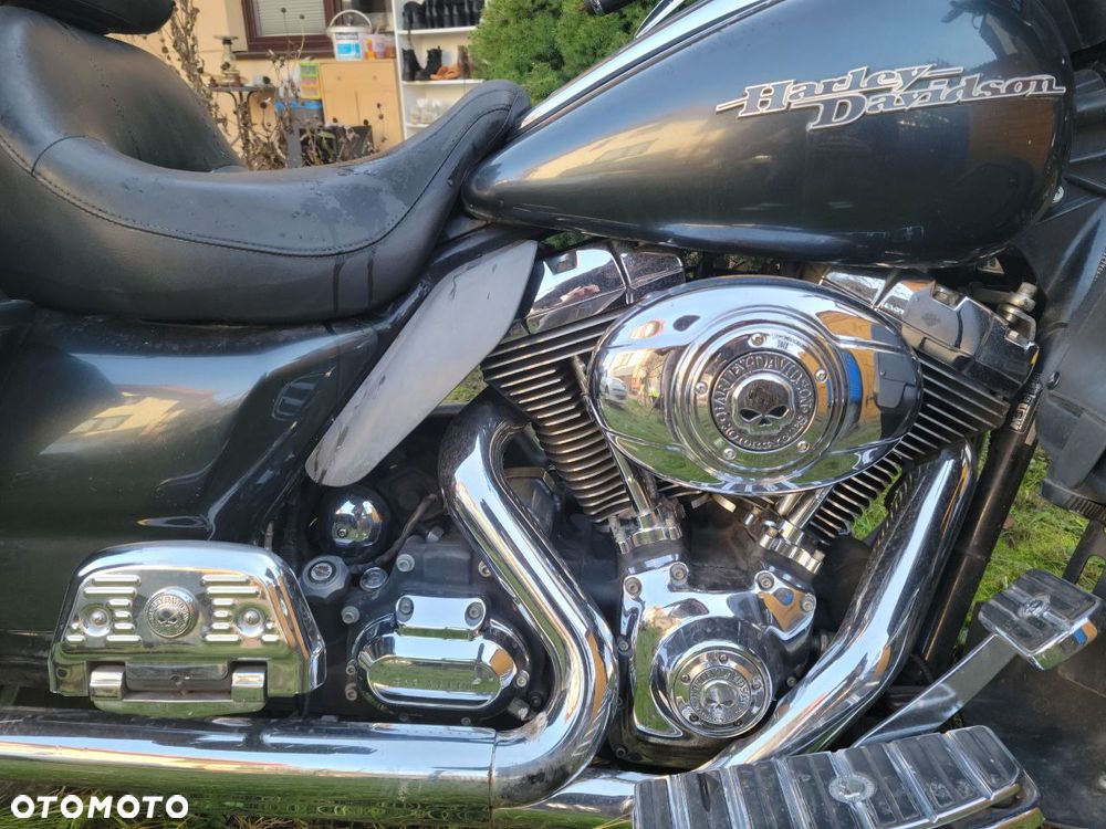 Harley-Davidson FLHTCU Ultra - 2
