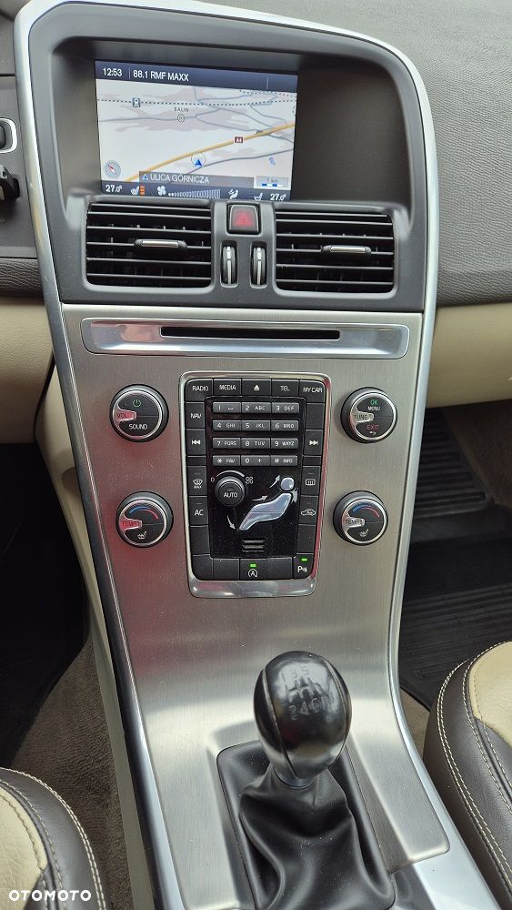 Volvo XC 60 D3 R-Design - 14