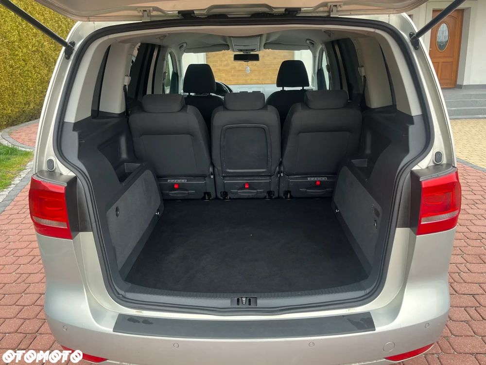 Volkswagen Touran 1.6 TDI DPF BlueMotion Technology STYLE - 18