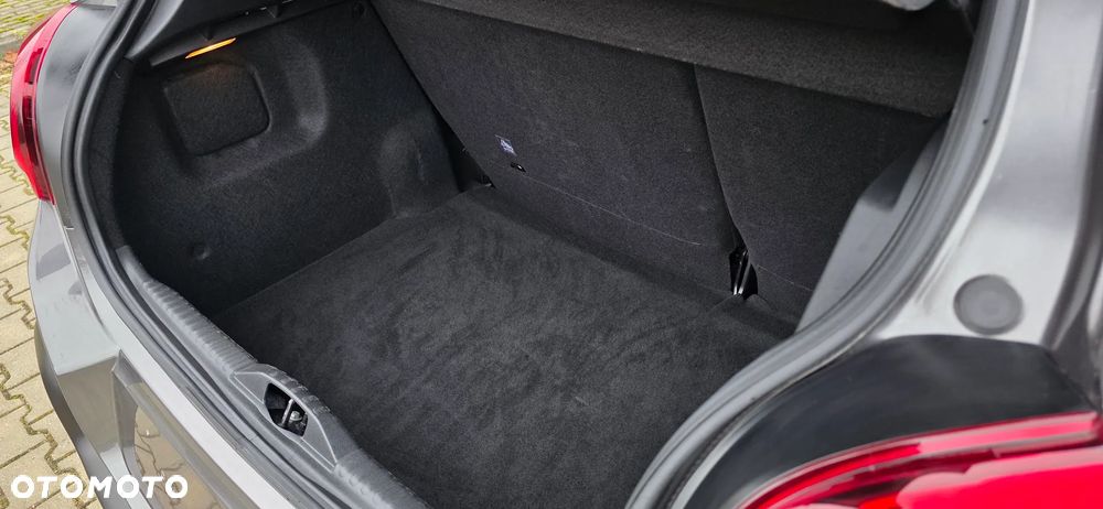 Citroën C3 1.2 PureTech Shine EAT6 - 11