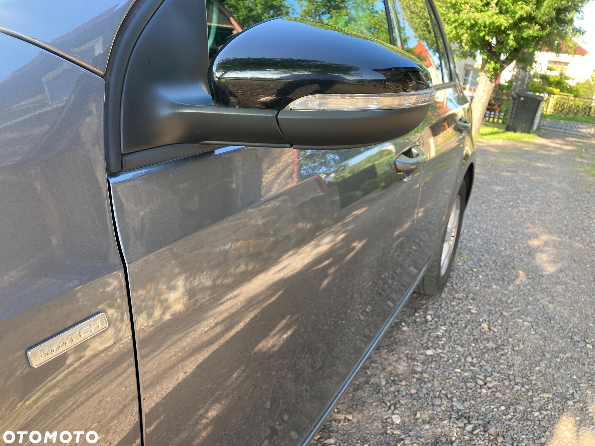 Volkswagen Golf 1.6 TDI DPF MATCH - 9