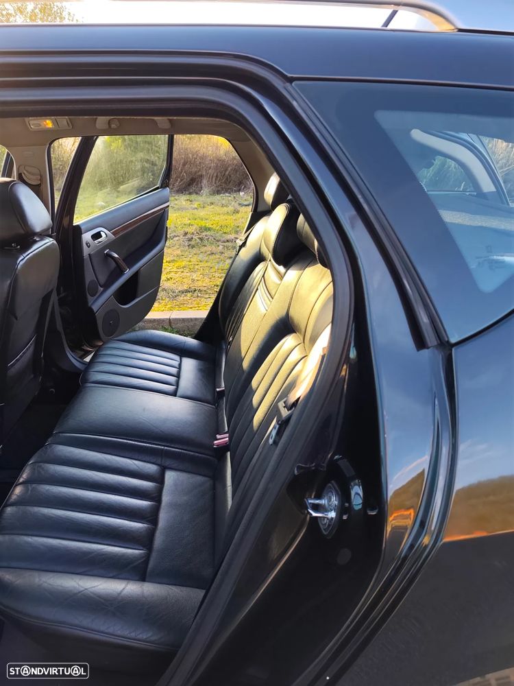 Peugeot 407 SW 2.2 HDi Executive - 9