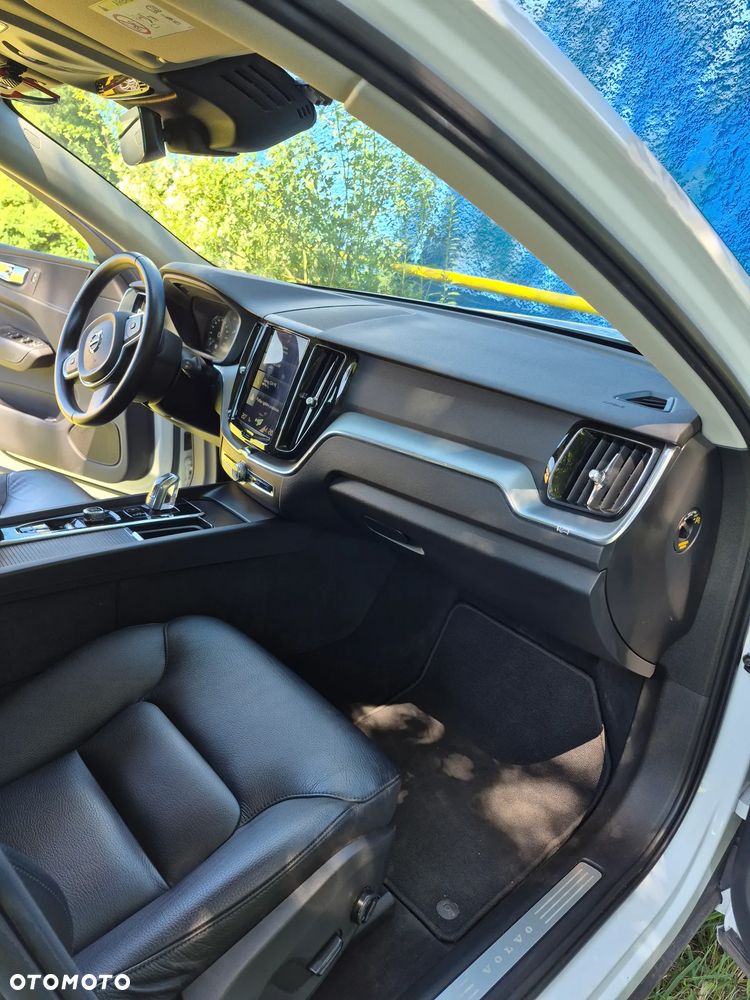 Volvo XC 60 - 8