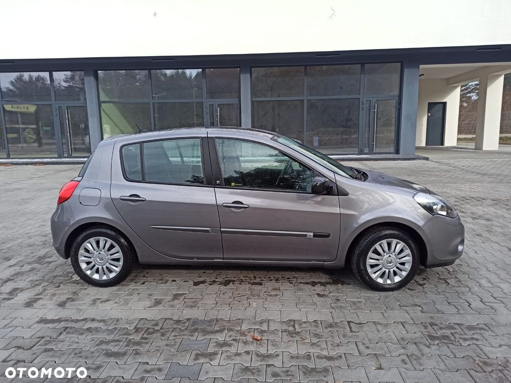 Renault Clio 1.2 16V Life - 2